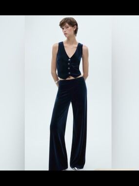 ✨ Mango Velvet Two Piece Set | Medium Vest & Size Large Pant